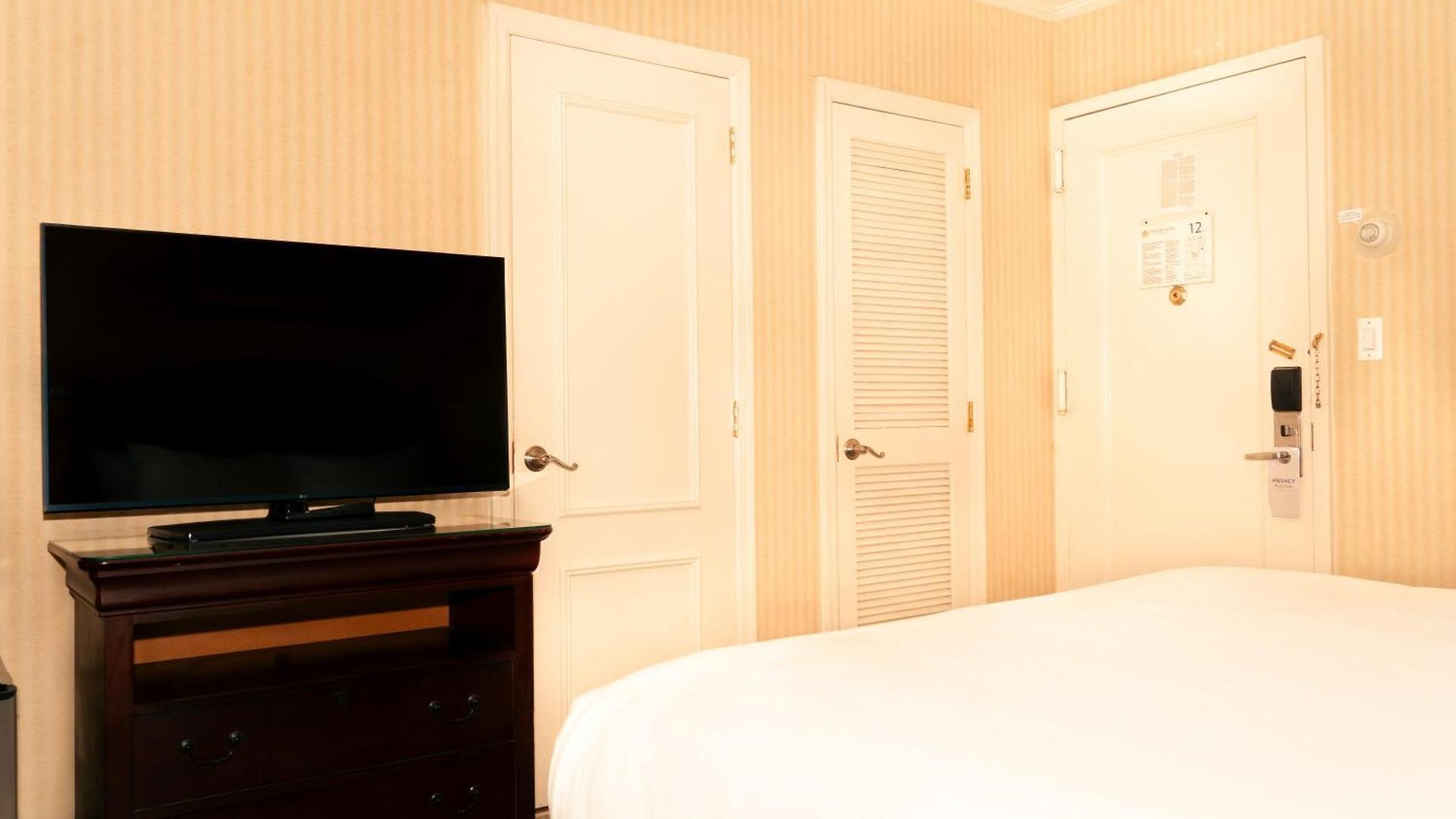 Stanford Hotel 3*