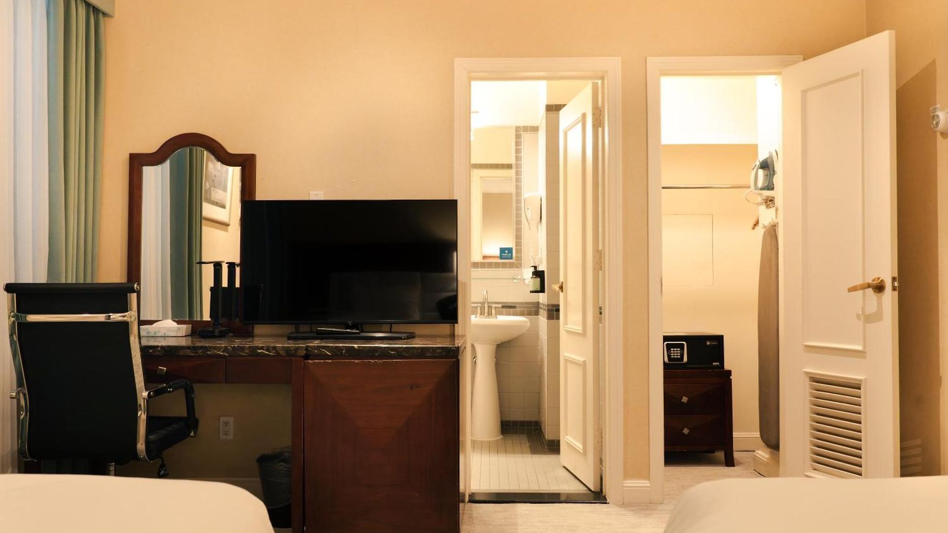 Hotel Stanford 3*