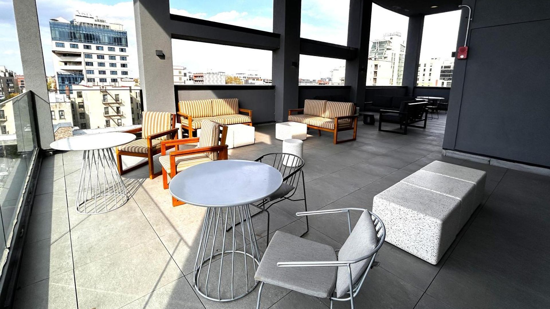 Hotel Dutch Long Island , Belvilla District 6 Formerly Sonder 4*