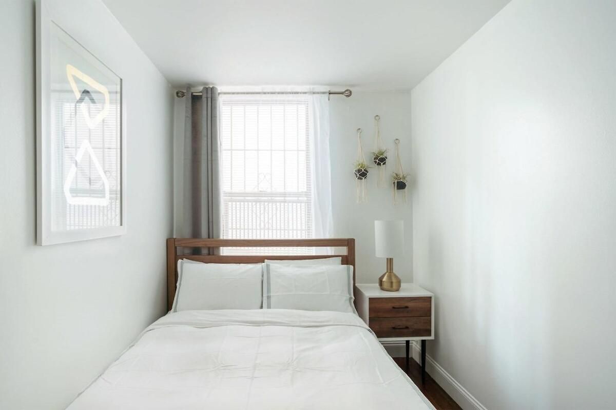 Apartment 1435-3-3 Bedrooms 2bath W D Prime Upper East New York