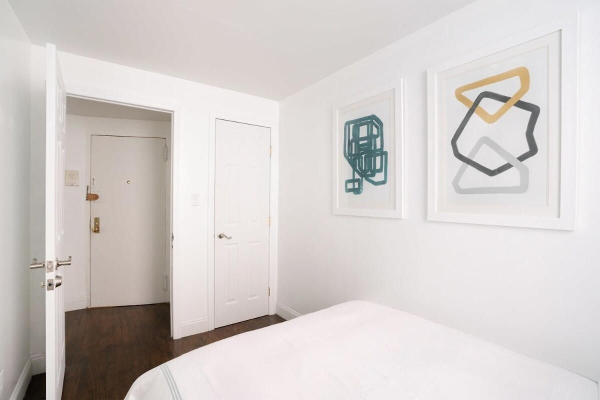 1435-3-3 Bedrooms 2bath W D Prime Upper East Apartment