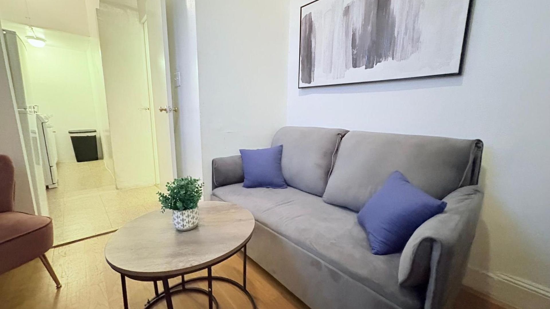 Midtown Manor Apartment New York