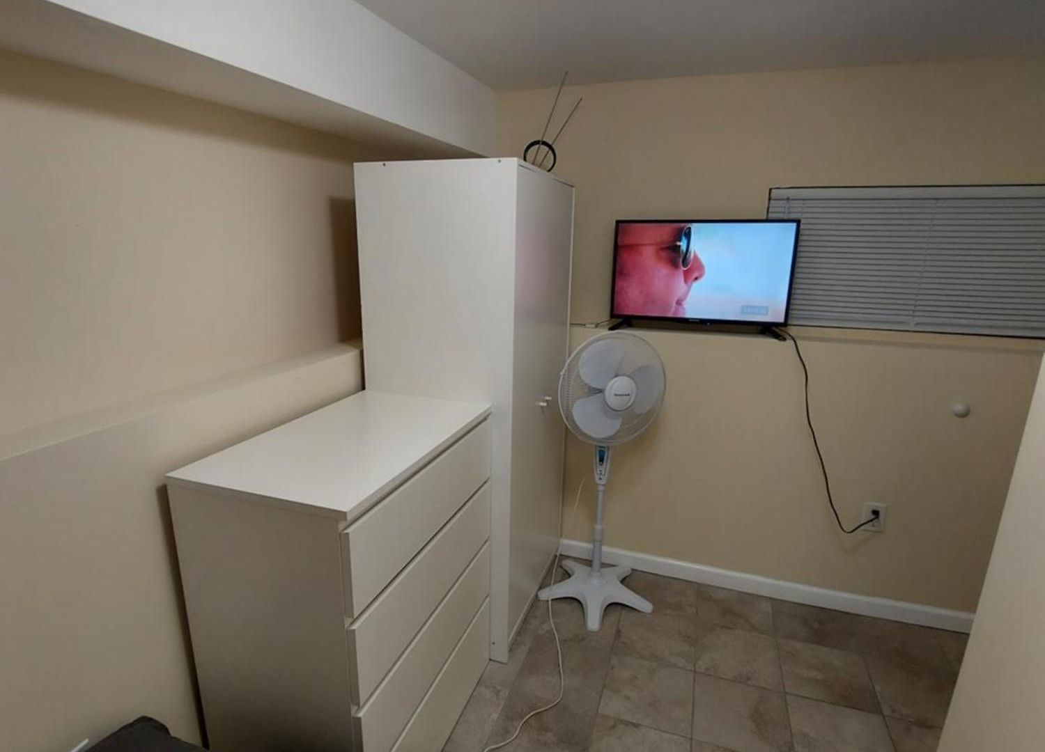 In A Quiet Peaceful Area. Apartment *