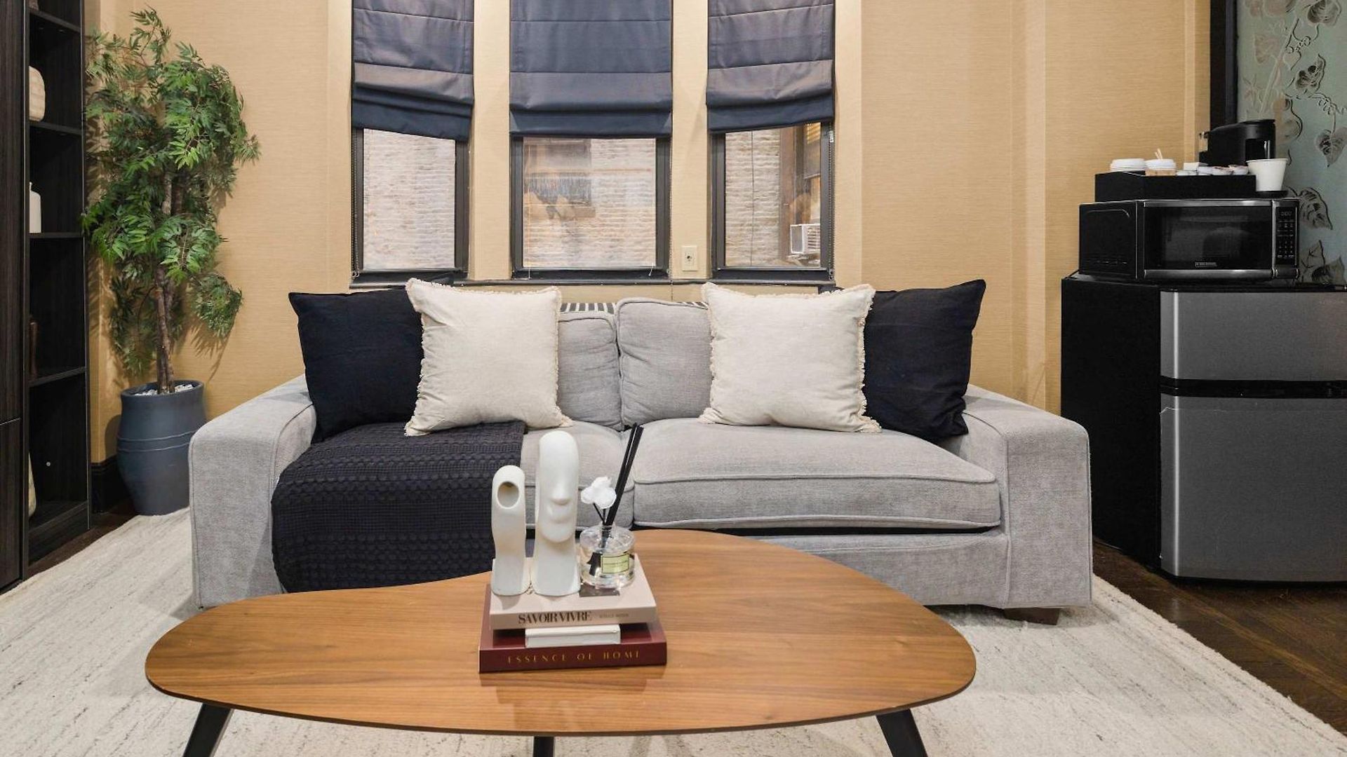 Beautiful Near Times Square With Gym & Patio *