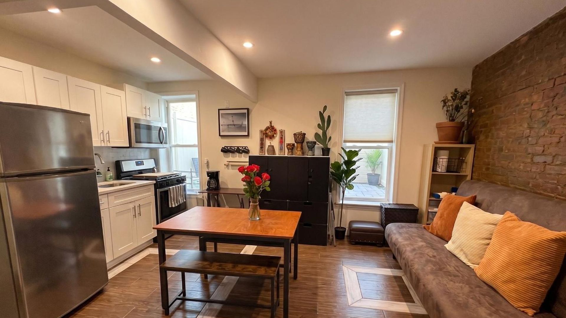 Apartment Next To Manhattan 2 Bedrooms - Subway 20 Steps, Manhattan 1 Stop *