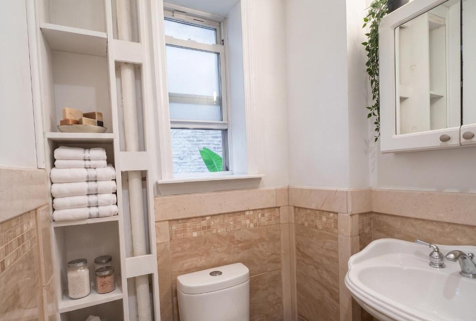 Apartment Next To Manhattan 2 Bedrooms - Subway 20 Steps, Manhattan 1 Stop New York