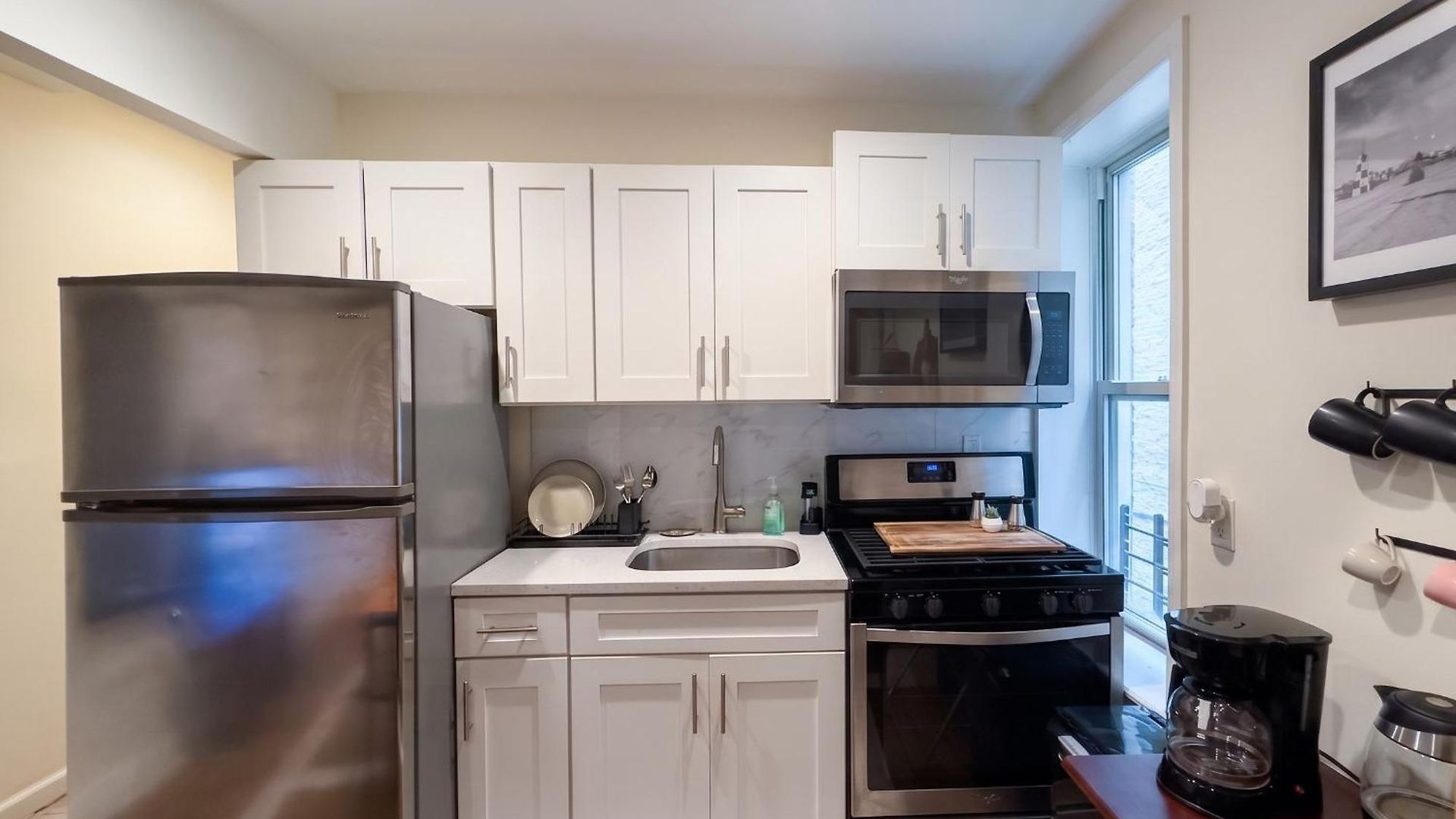 Next To Manhattan 2 Bedrooms - Subway 20 Steps, Manhattan 1 Stop Apartment New York