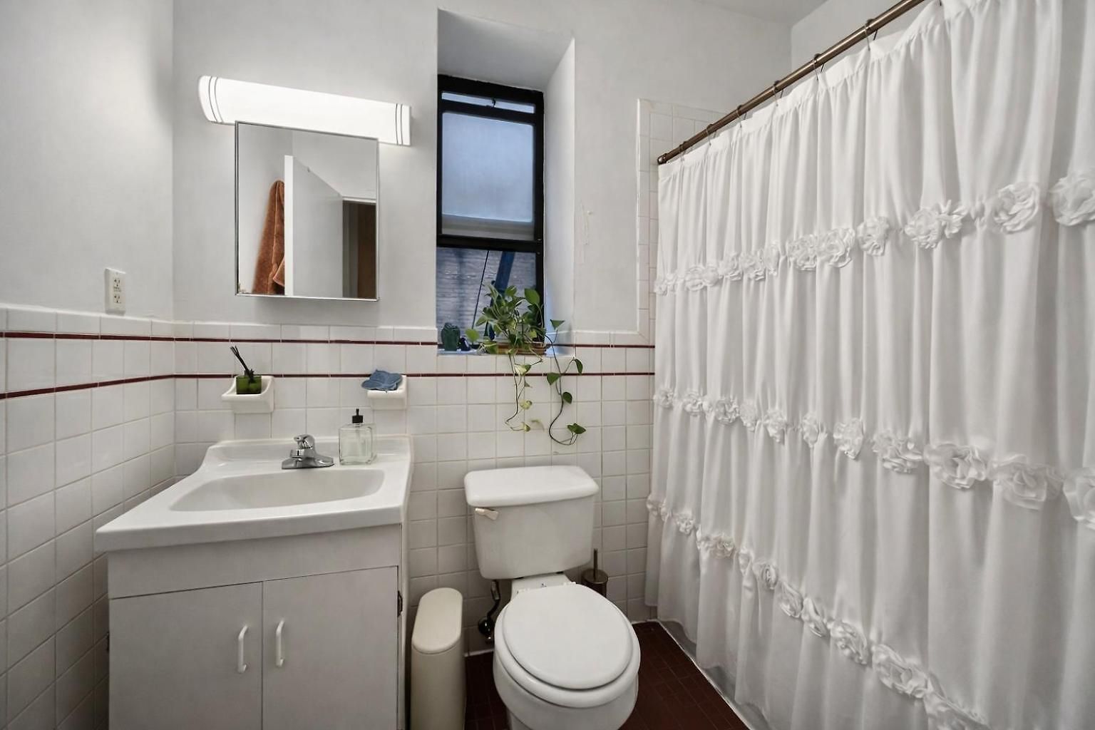 In A 3 Big Prime Harlem Location Near Park Homestay