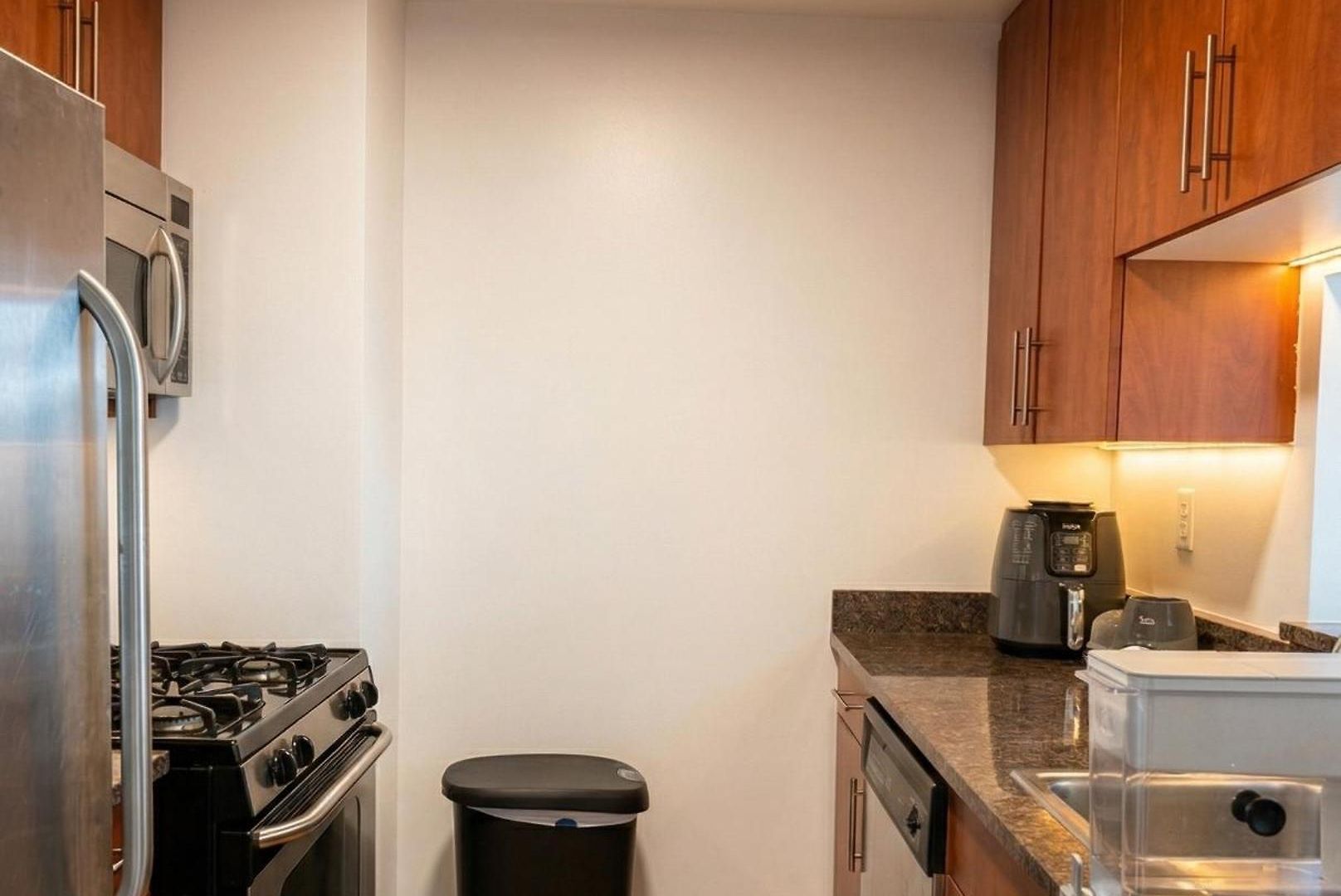 Midtown Manhattan Luxury 1br With Skyline Lifestyle