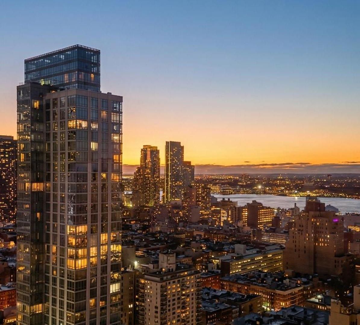 Midtown Manhattan Luxury 1br With Skyline Lifestyle Apartment