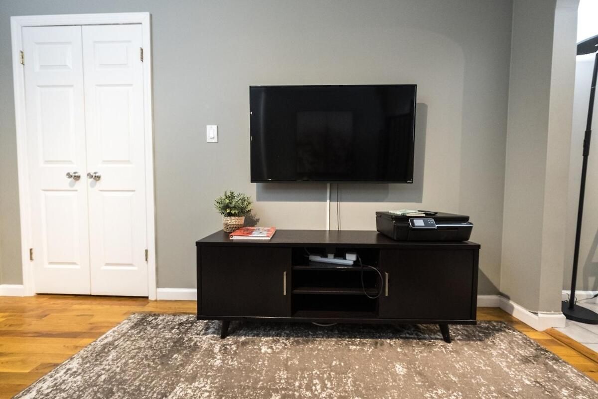 Apartment 2br Near Mount Sinai & Metropolitan Hospitals *