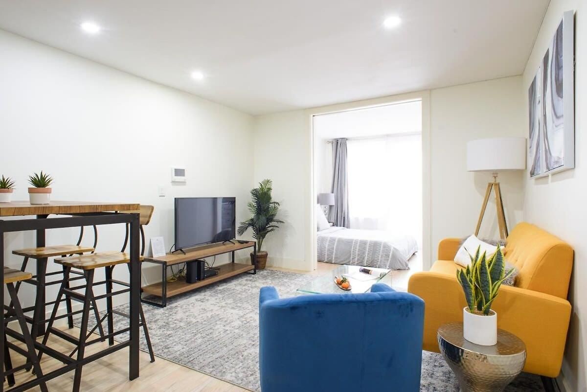 Apartment 244 East