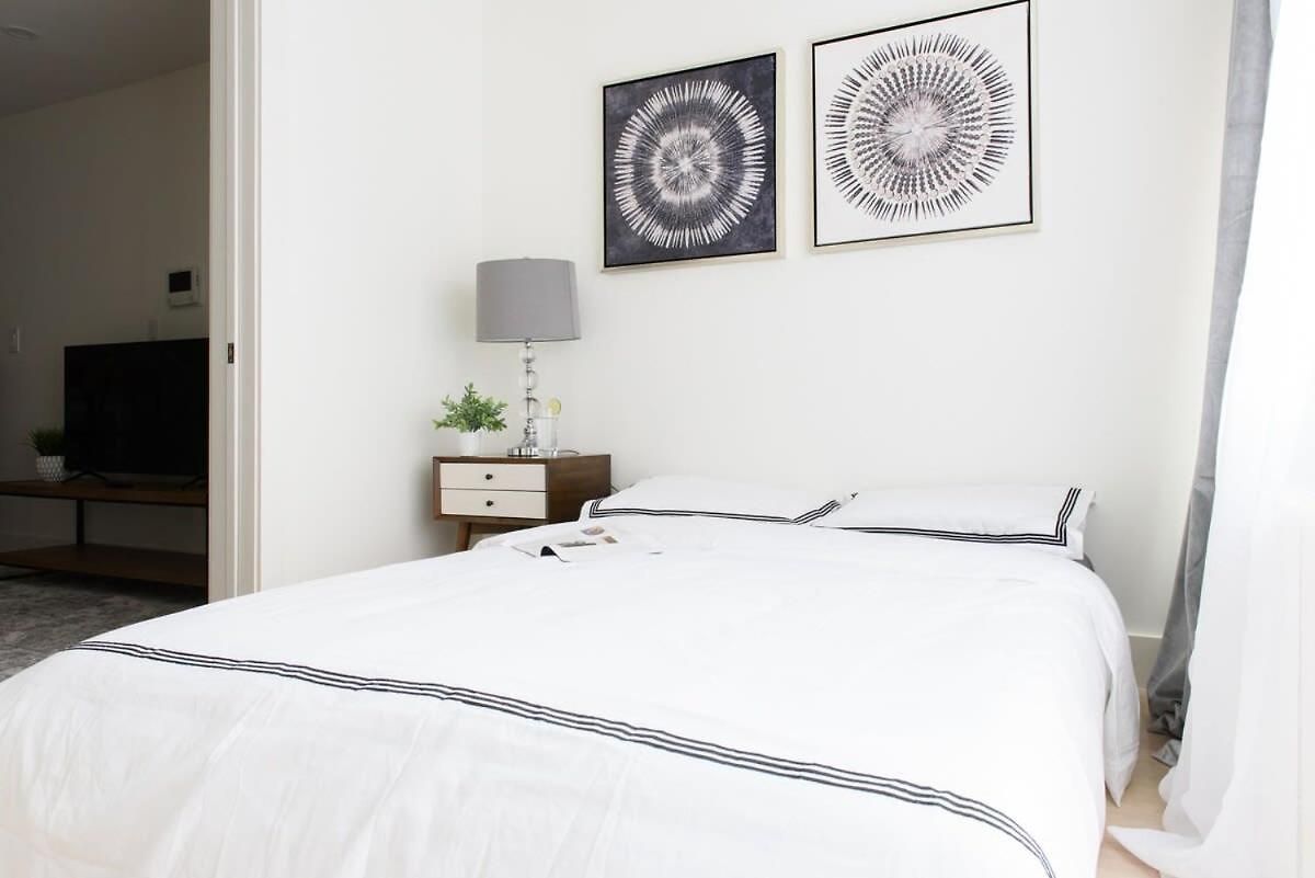 Apartment 244 East