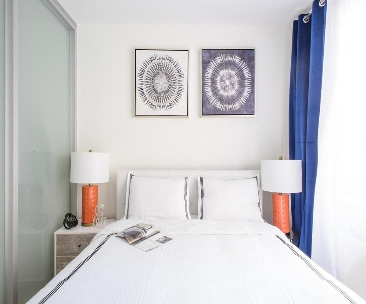 Apartment 244 East New York