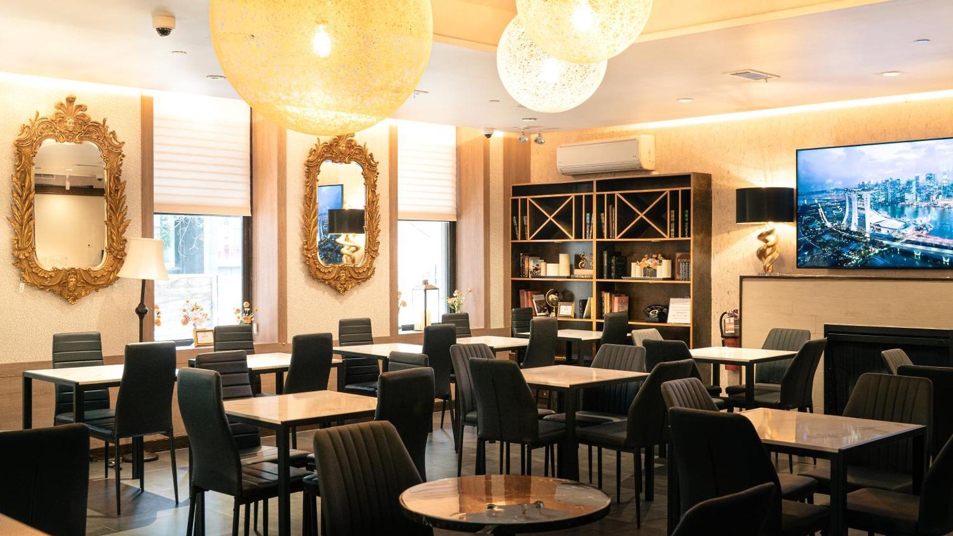 Hotel Stanford 3*