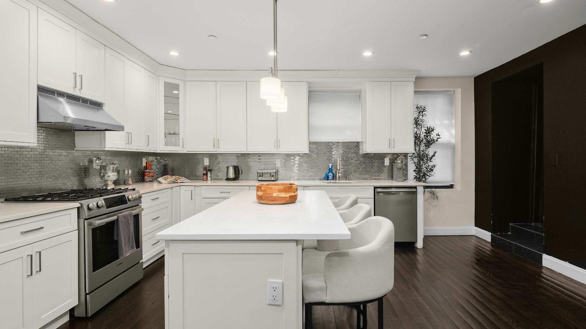 Stylish 3br Designer In Nyc New York