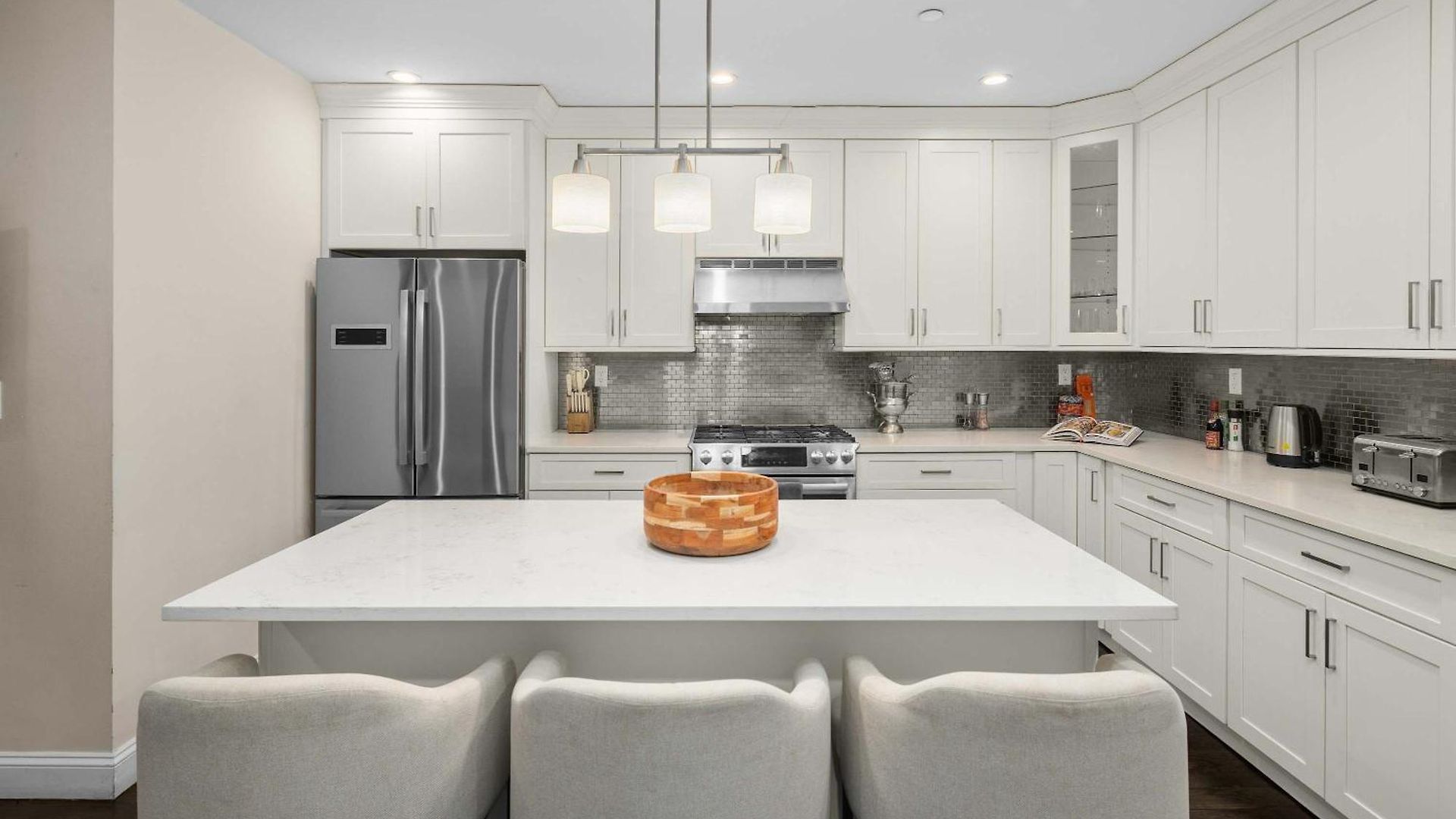 Stylish 3br Designer In Nyc *