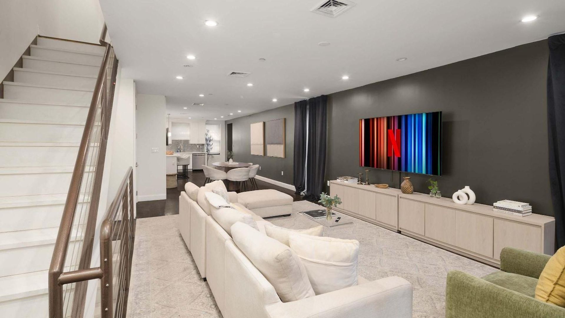 Stylish 3br Designer In Nyc New York