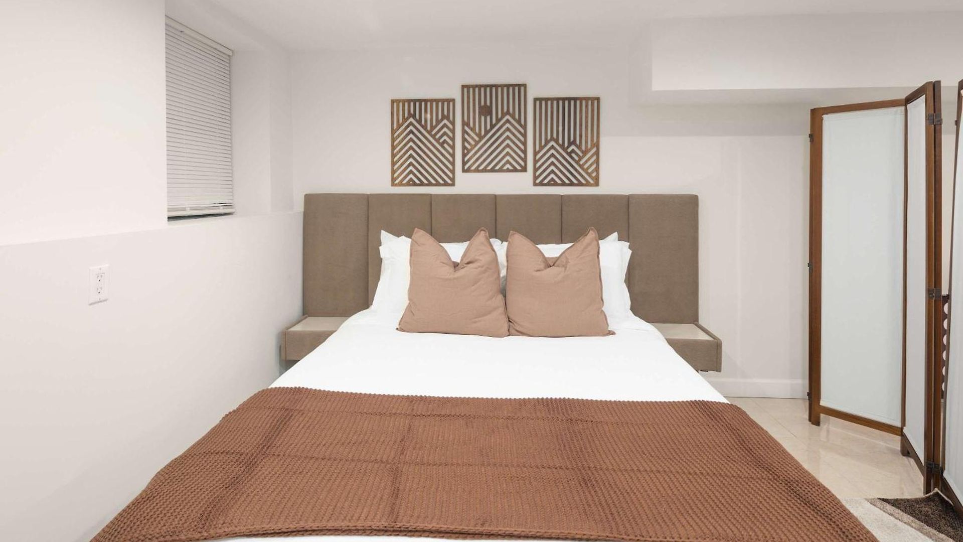 Stylish 3br Designer In Nyc * New York