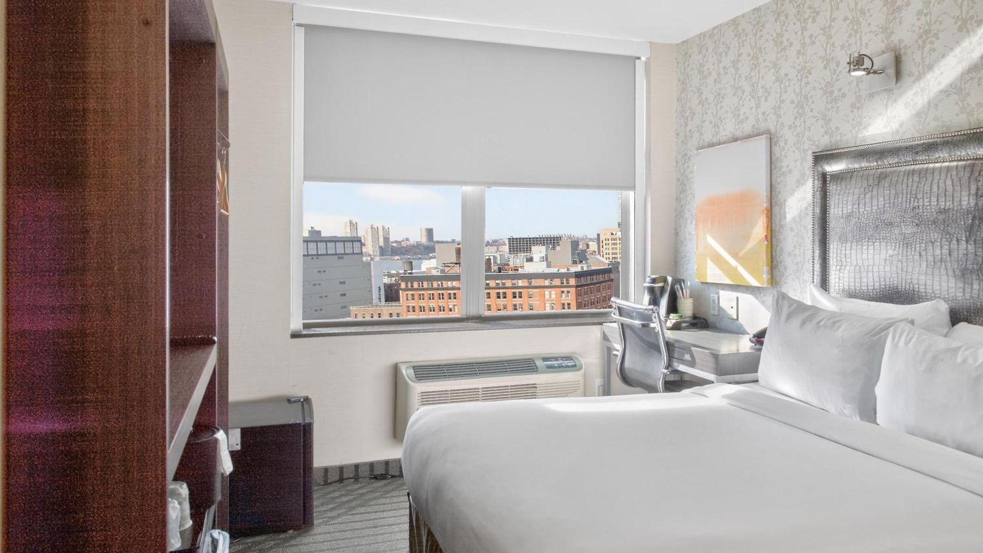 Times Square West Hotel, Bw Signature Collection Hotel New York