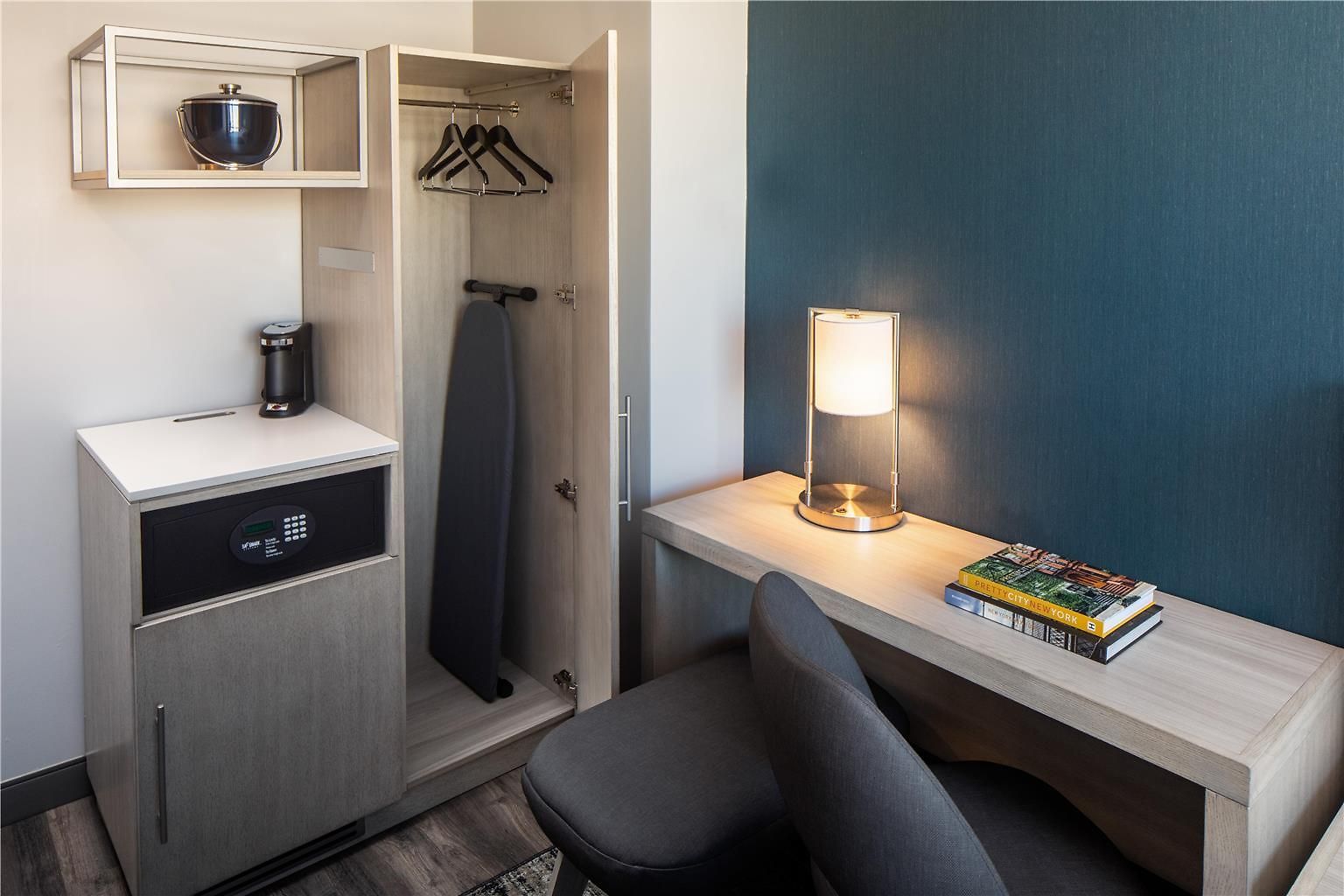 Hyatt Place Chelsea Hotel 4*