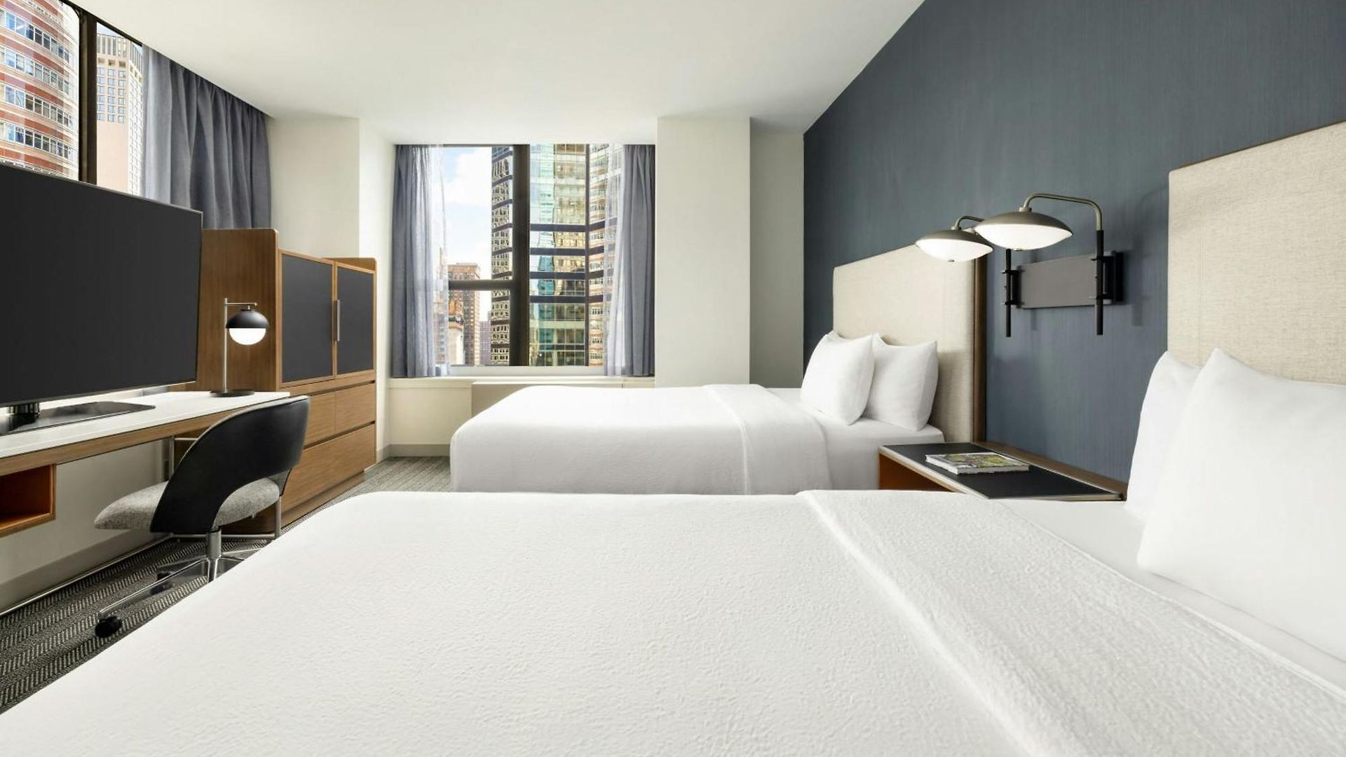 Courtyard Manhattan/midtown East 4*