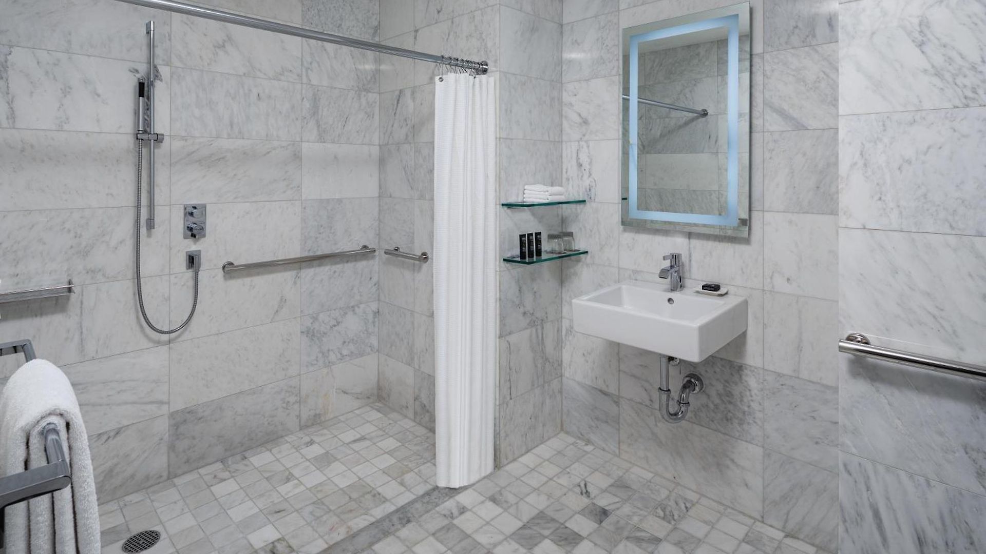 Dream Midtown, By Hyatt Hotel 4*