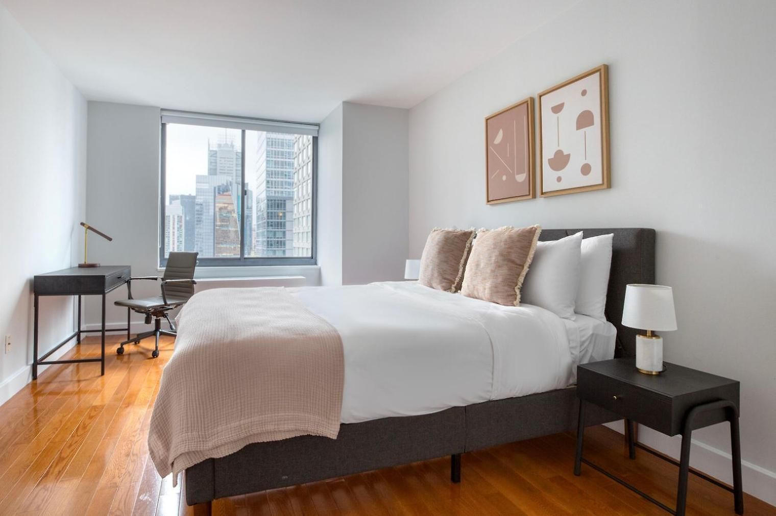Apartment Midtown 2br W Gym Doorman Nr Theater District Nyc-1226 New York