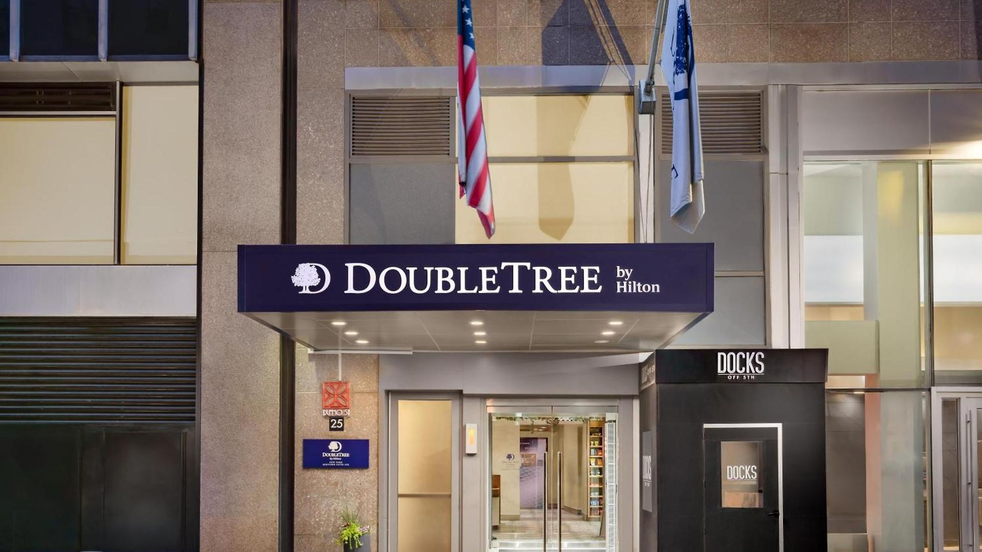 Doubletree By Hilton Midtown Fifth Ave Hotel 4*