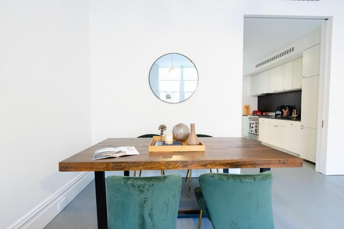Apartment E10-2 Designer East Village Townhouse 1br W D New York