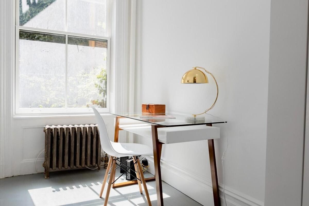 E10-2 Designer East Village Townhouse 1br W D * New York
