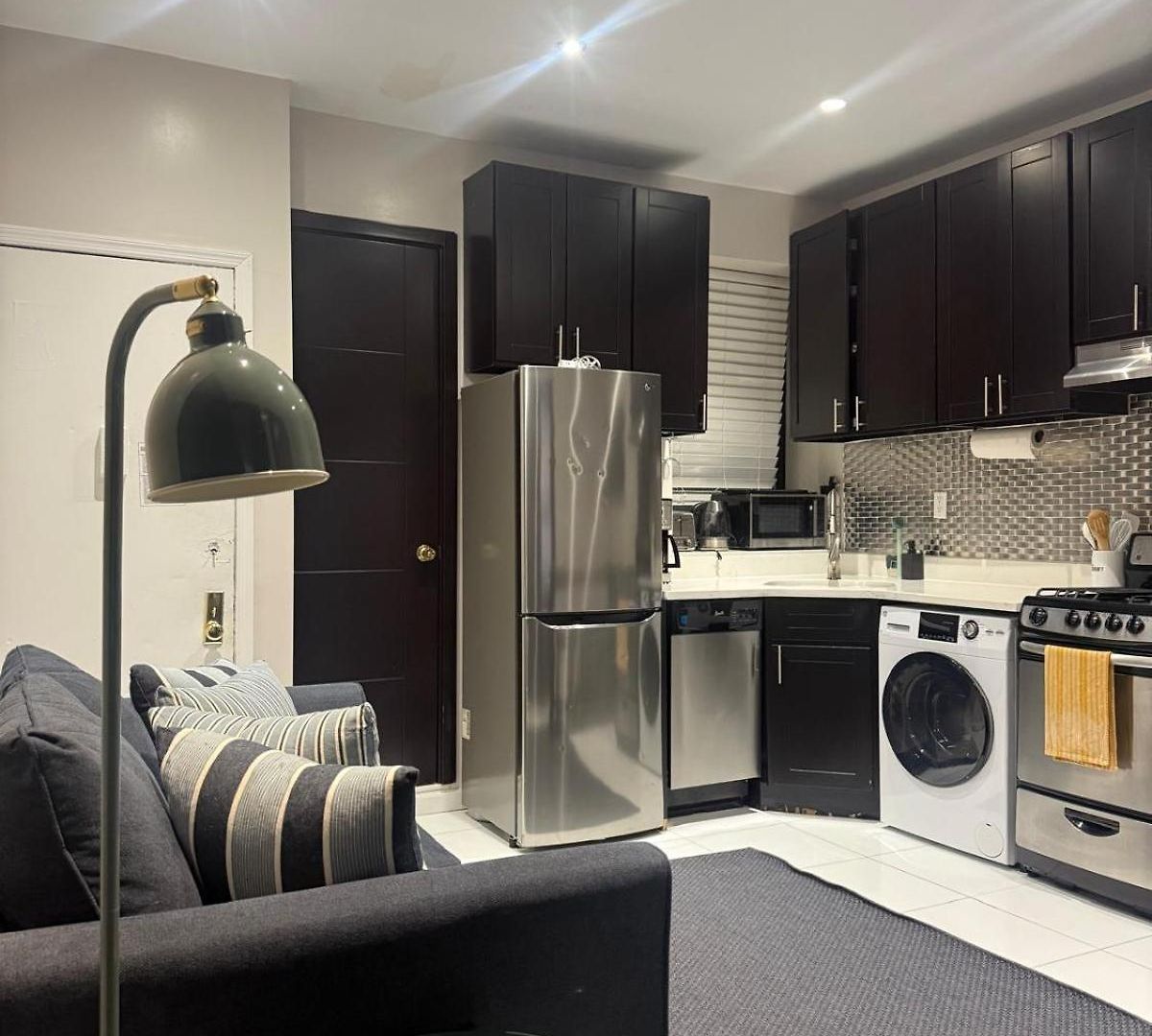Apartment Living At Columbia *