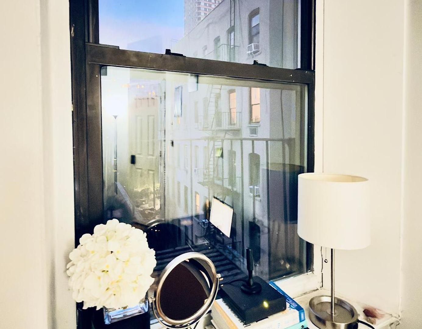 Ues Manhattan #1 In Shared Homestay