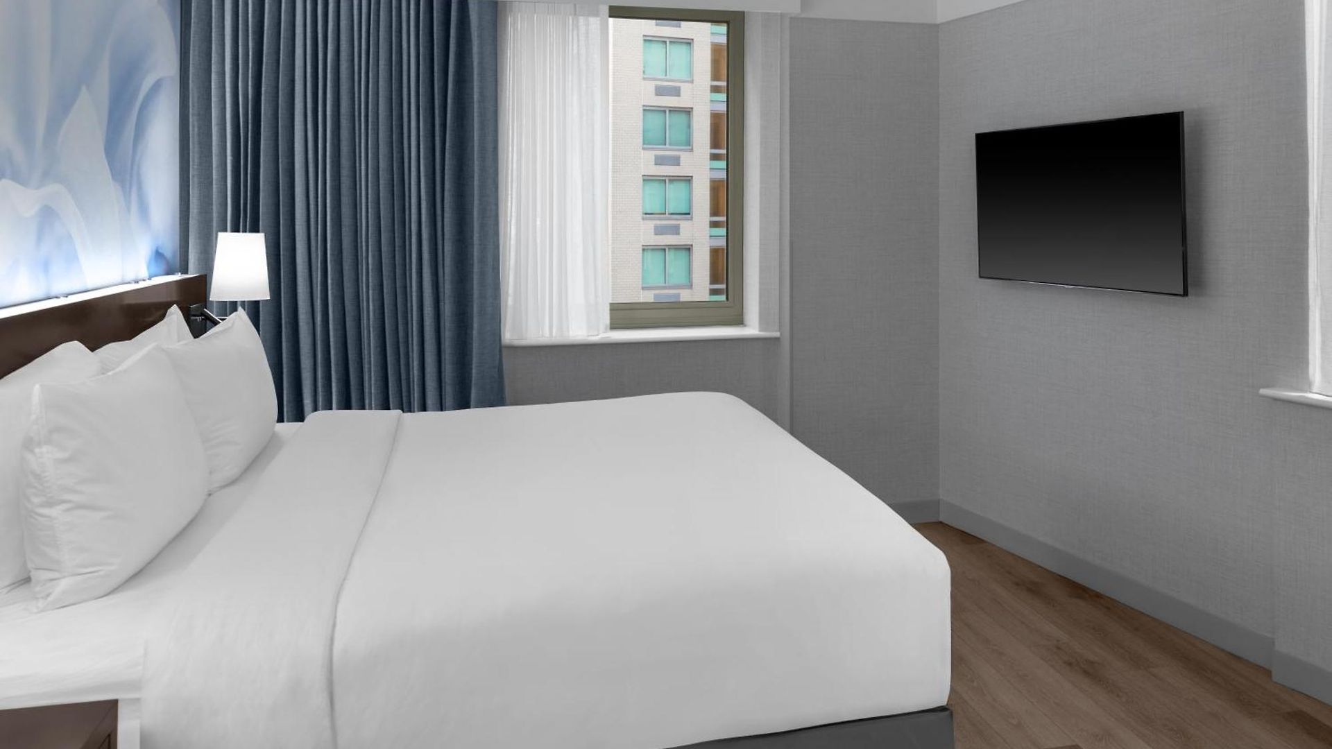 Four Points By Sheraton Downtown
