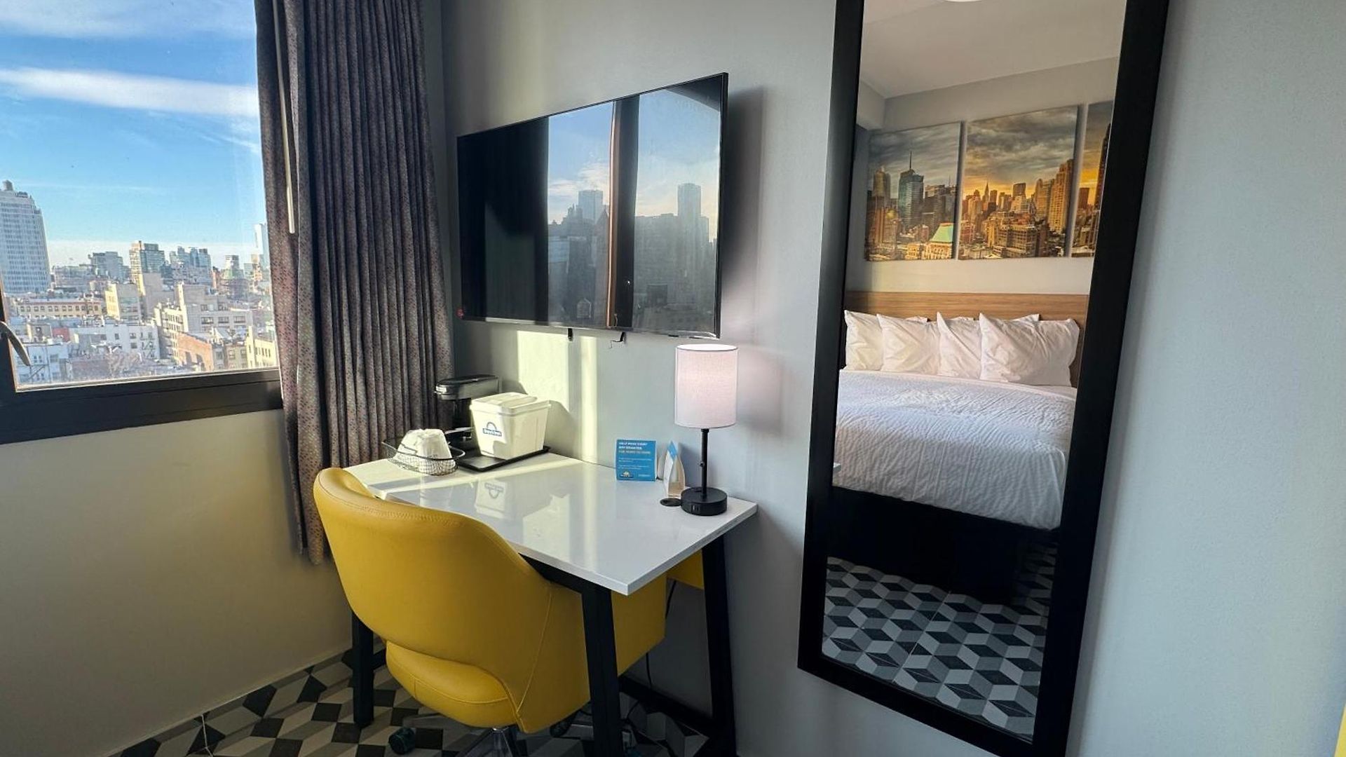 Hotel Days By Wyndham Chinatown