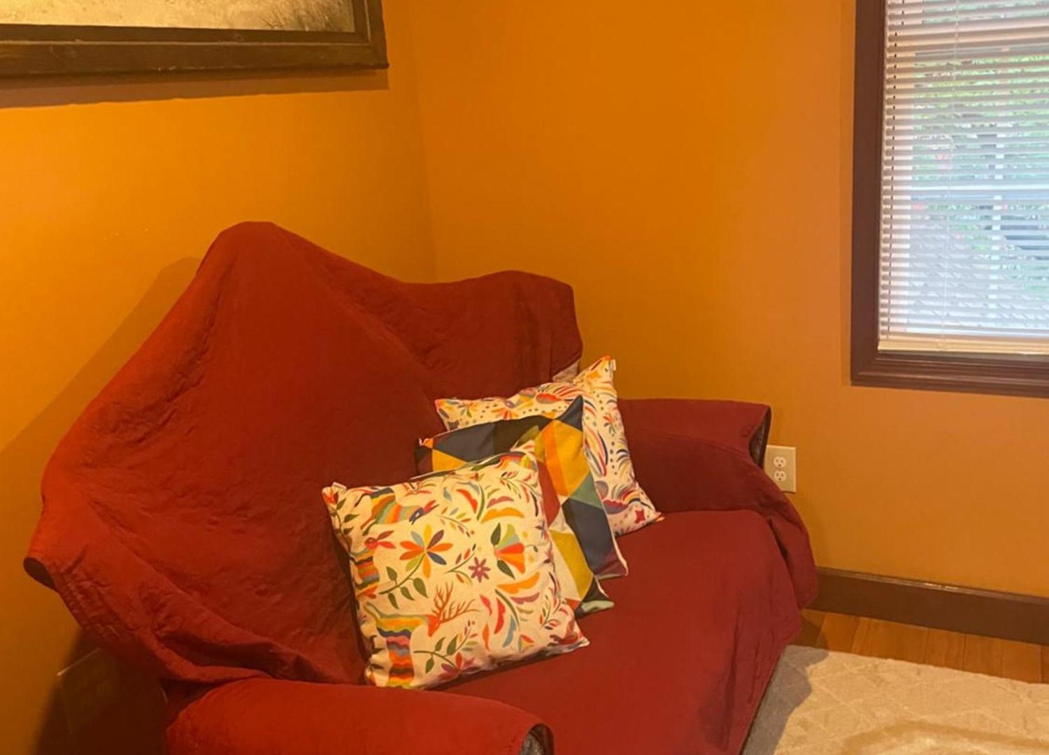Private Unit With Own Entrance To Share *