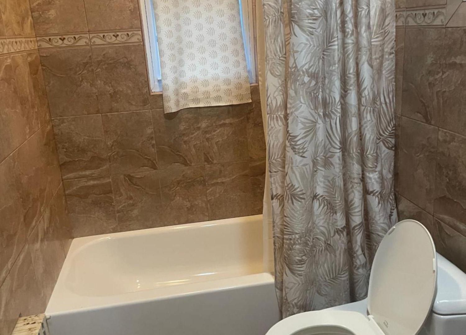 Private Unit With Own Entrance To Share *