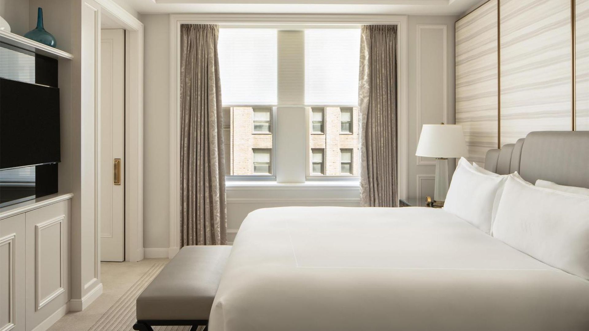 Waldorf Astoria Hotel 5*