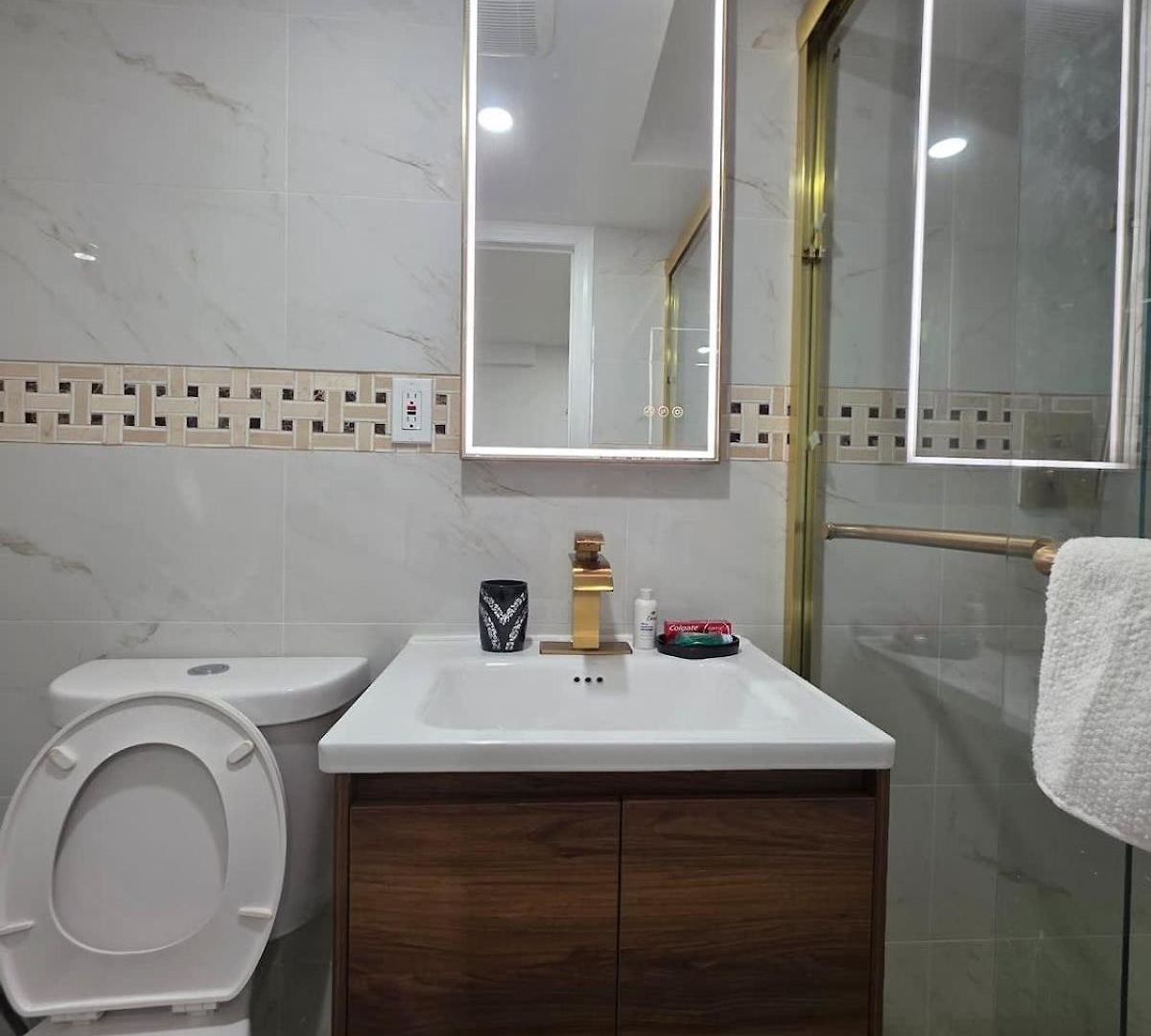 Luxury In Si Near Rumc, Zoo And Restaurants