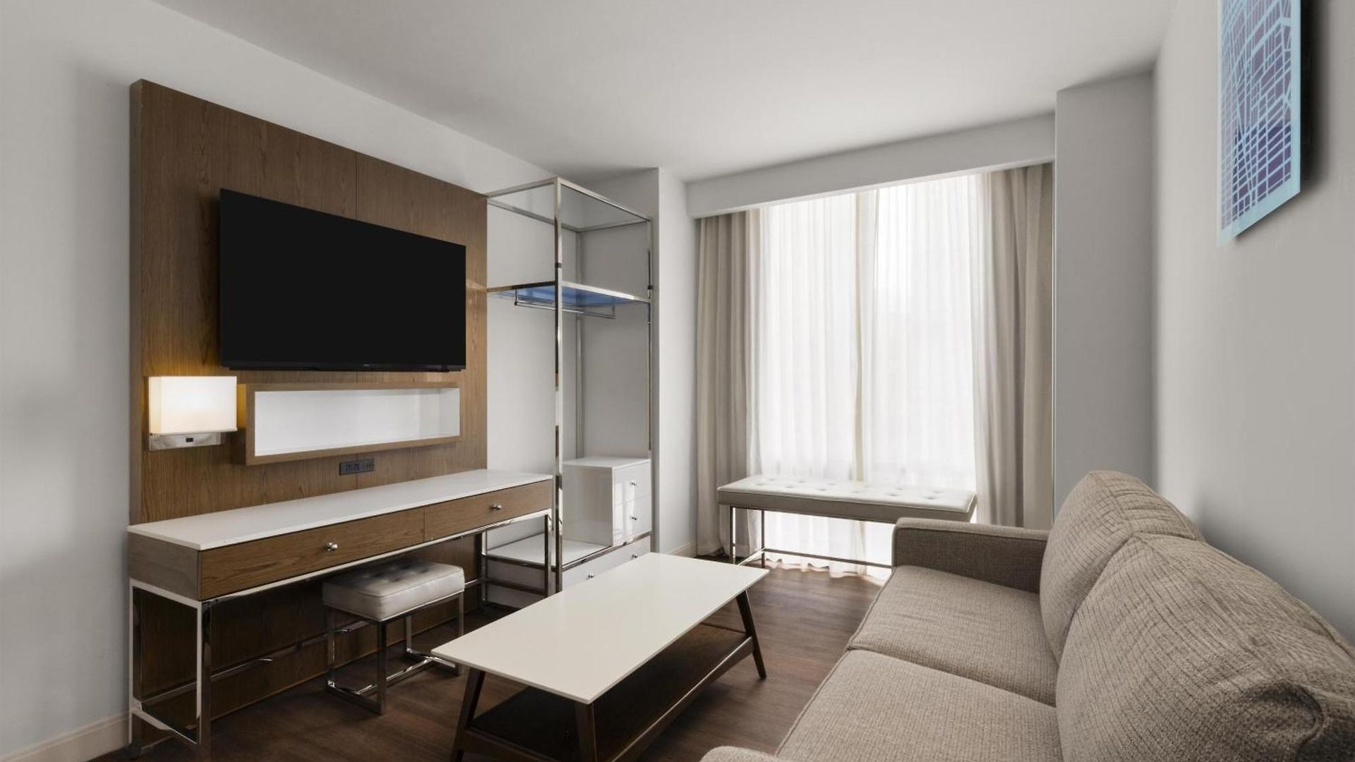 Hotel Western Premier Empire State 3*