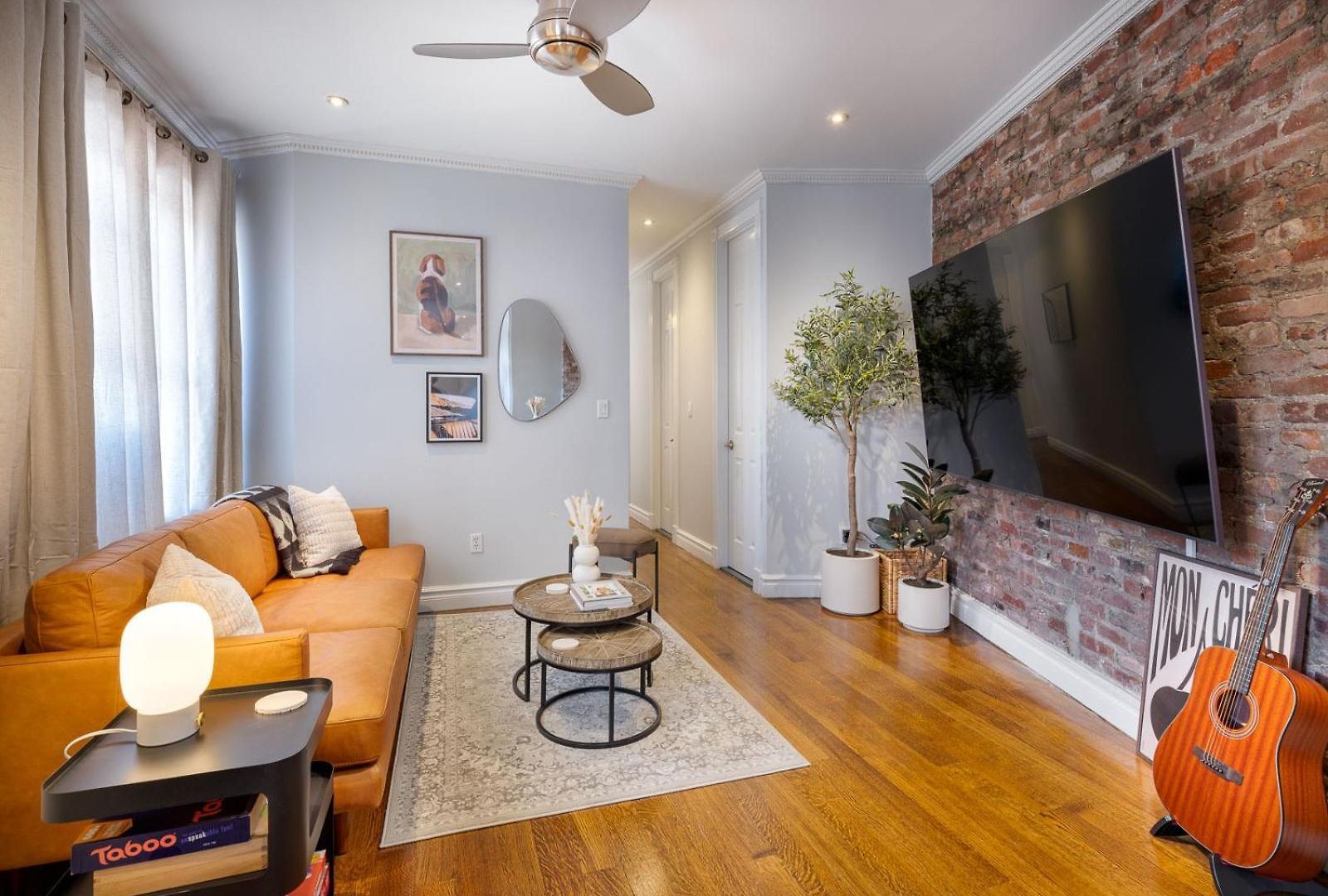 Three Bedroom West Village Townhouse Apartment *