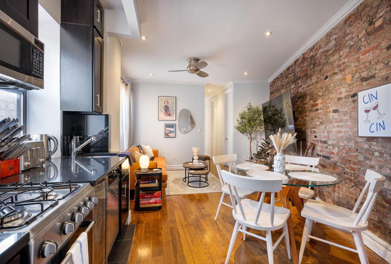 Three Bedroom West Village Townhouse Apartment *