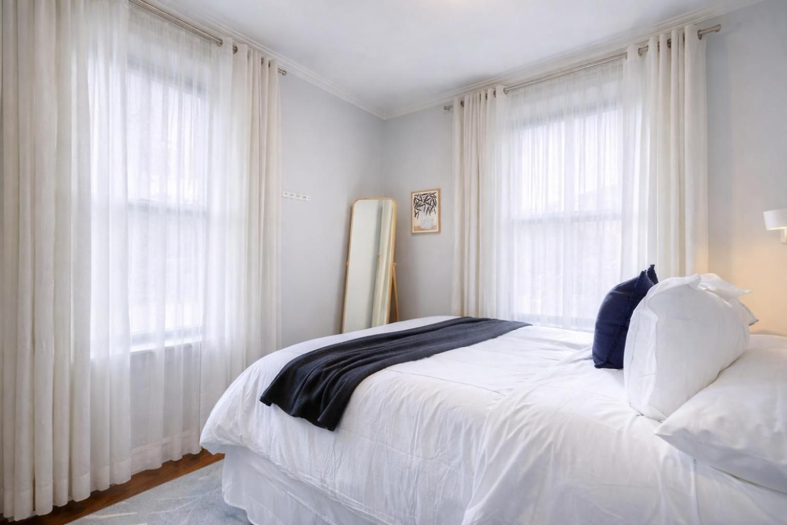 Apartment Three Bedroom West Village Townhouse