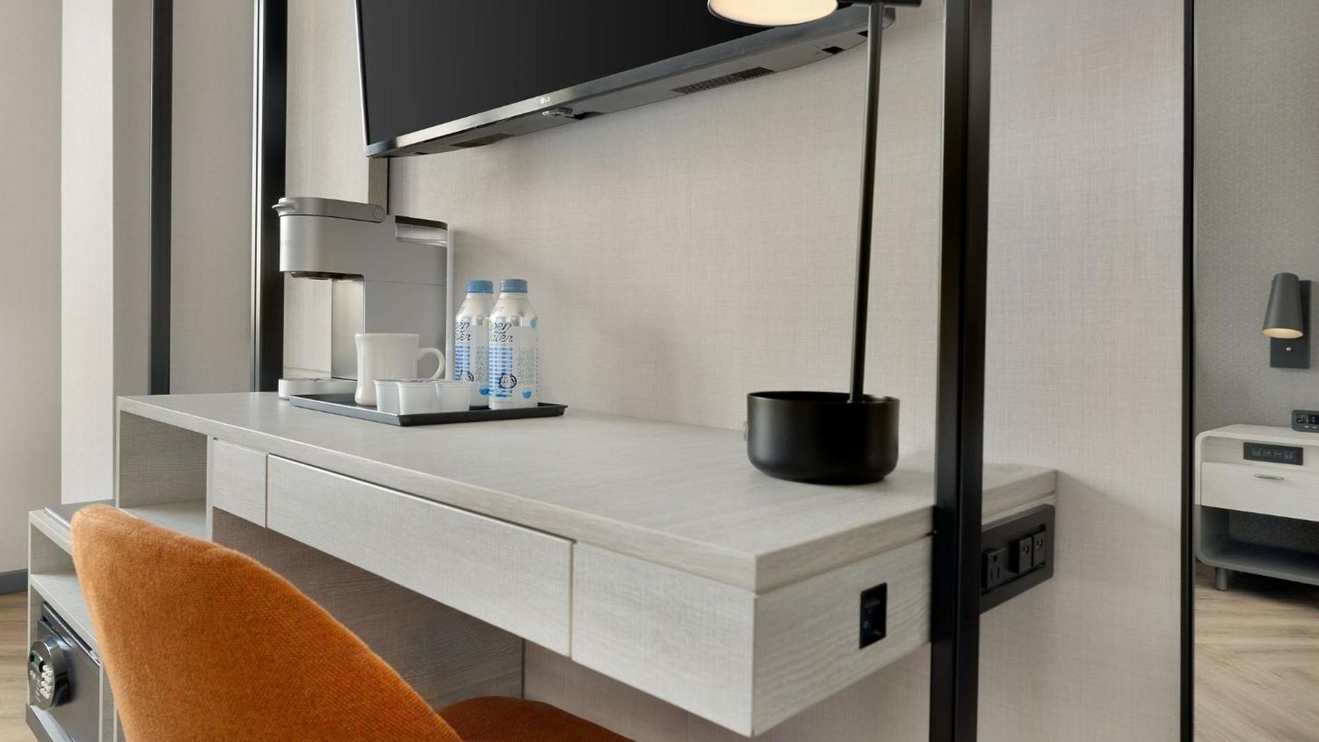 Voco Times Square South By Ihg