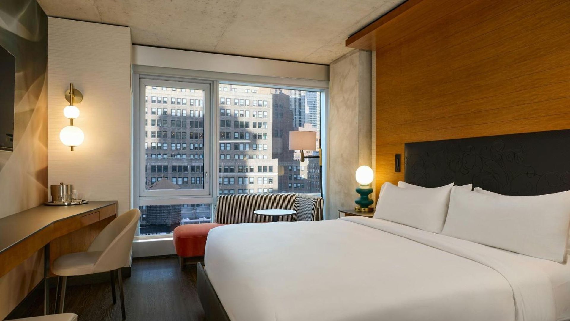 Renaissance Midtown Hotel