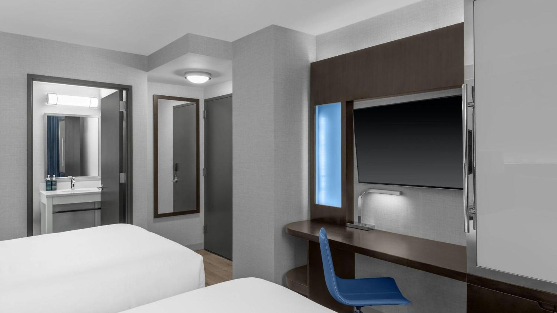 Four Points By Sheraton Downtown