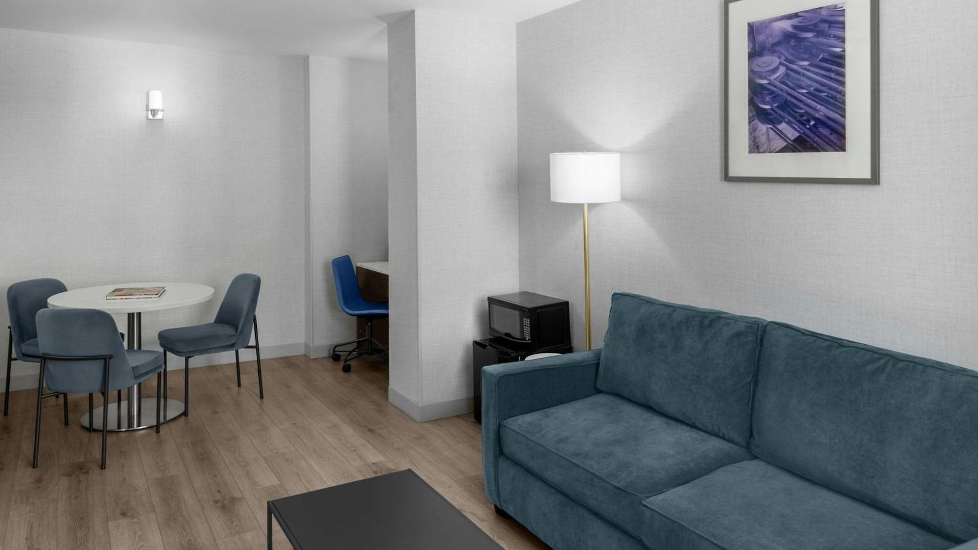 Hotel Four Points By Sheraton Downtown 3*