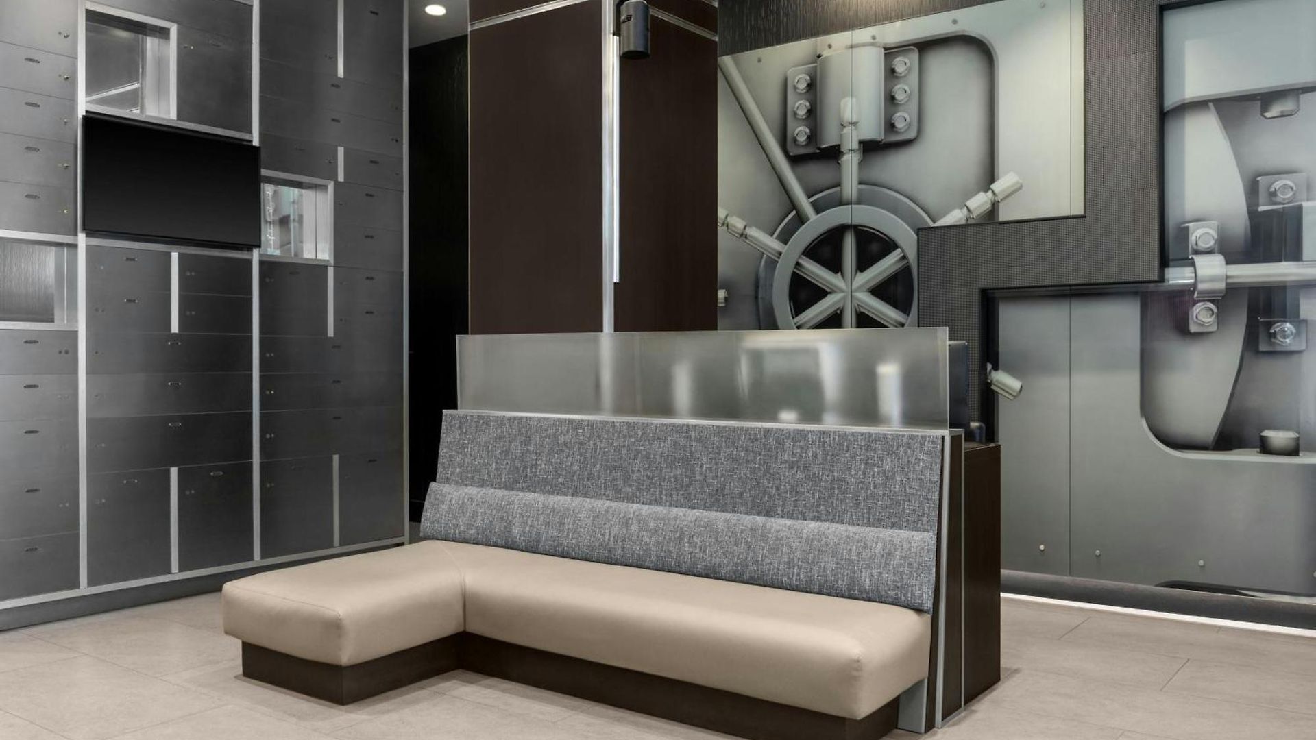 Hotel Four Points By Sheraton Downtown 3*