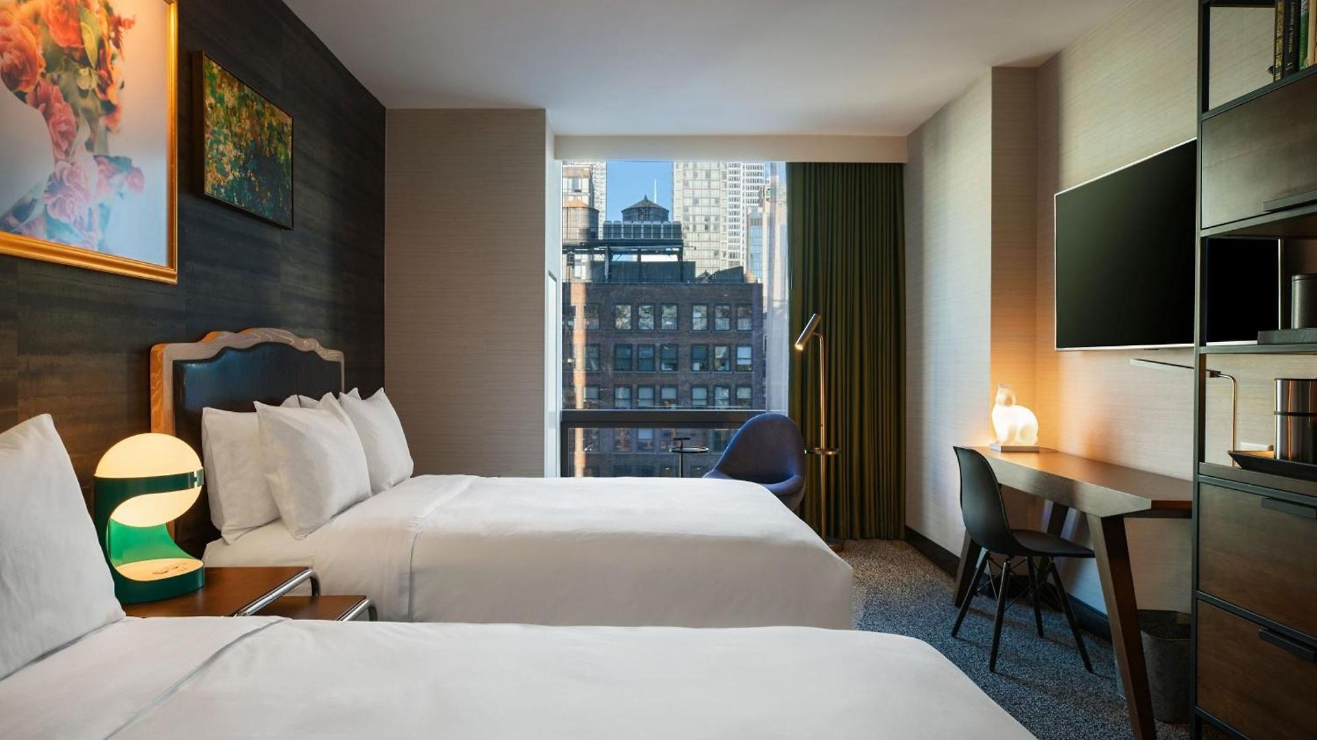 Renaissance Chelsea Hotel 4*