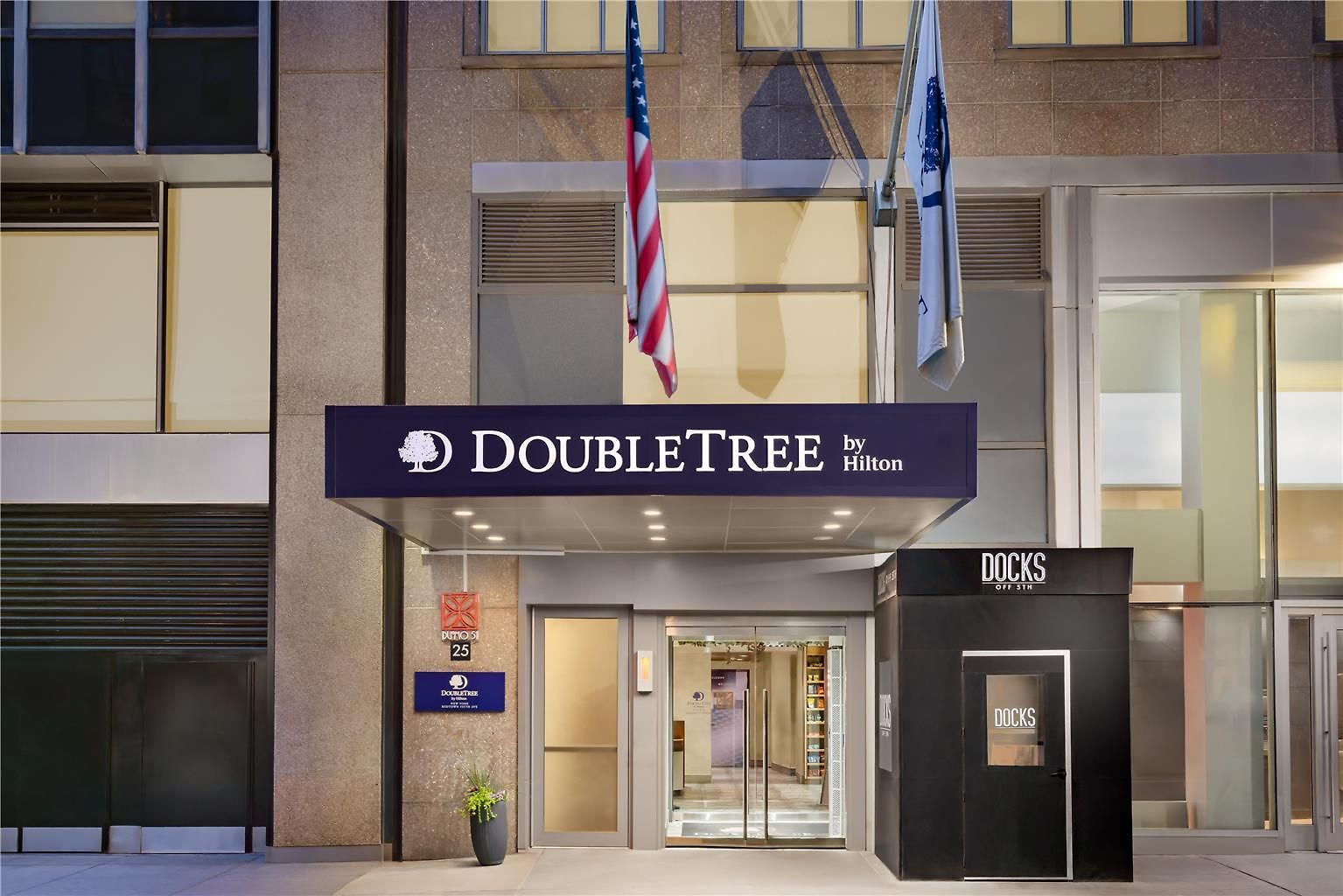 Doubletree By Hilton Midtown Fifth Ave Hotel
